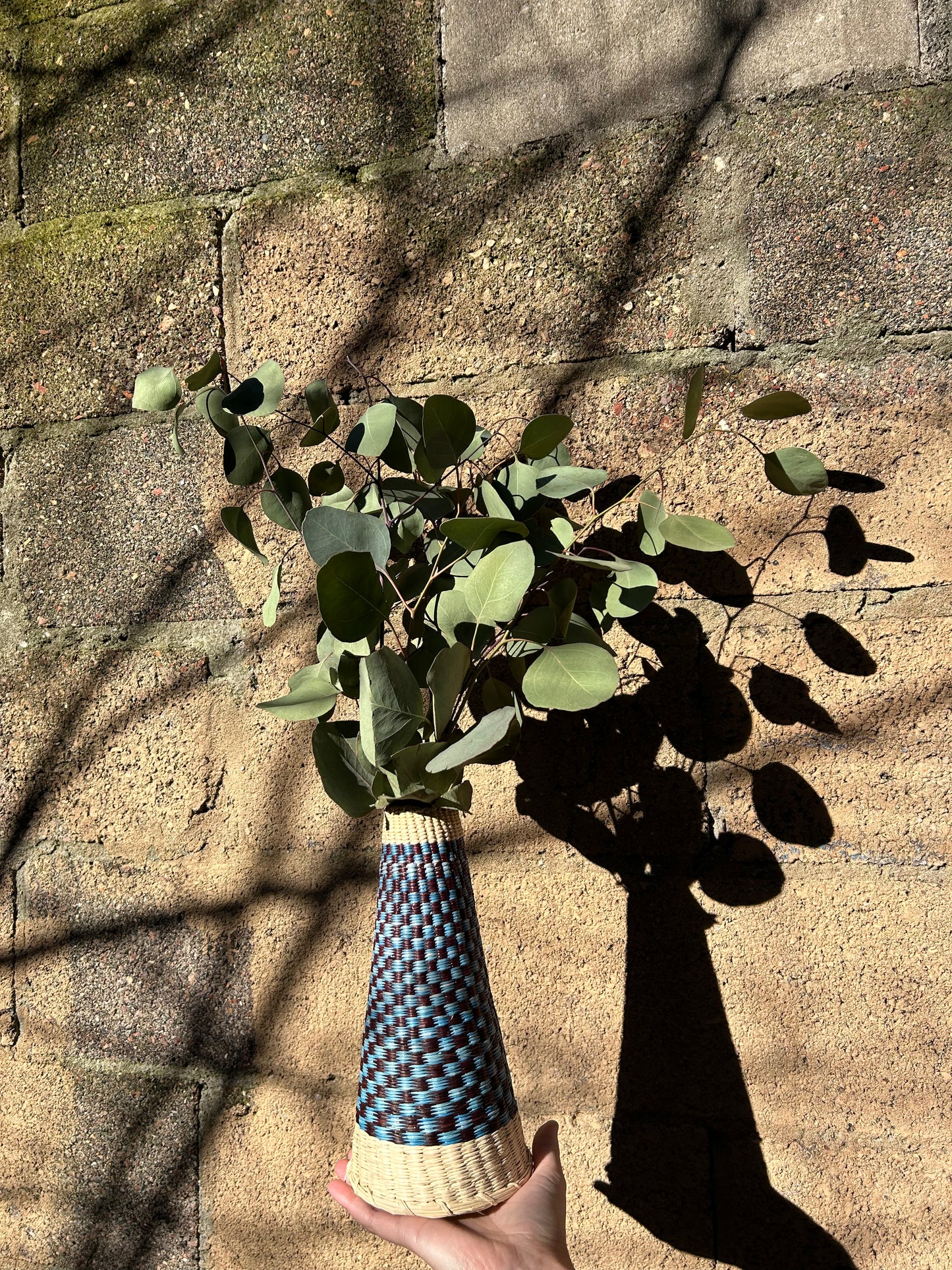 Checkered Straw Vase - blue/brown