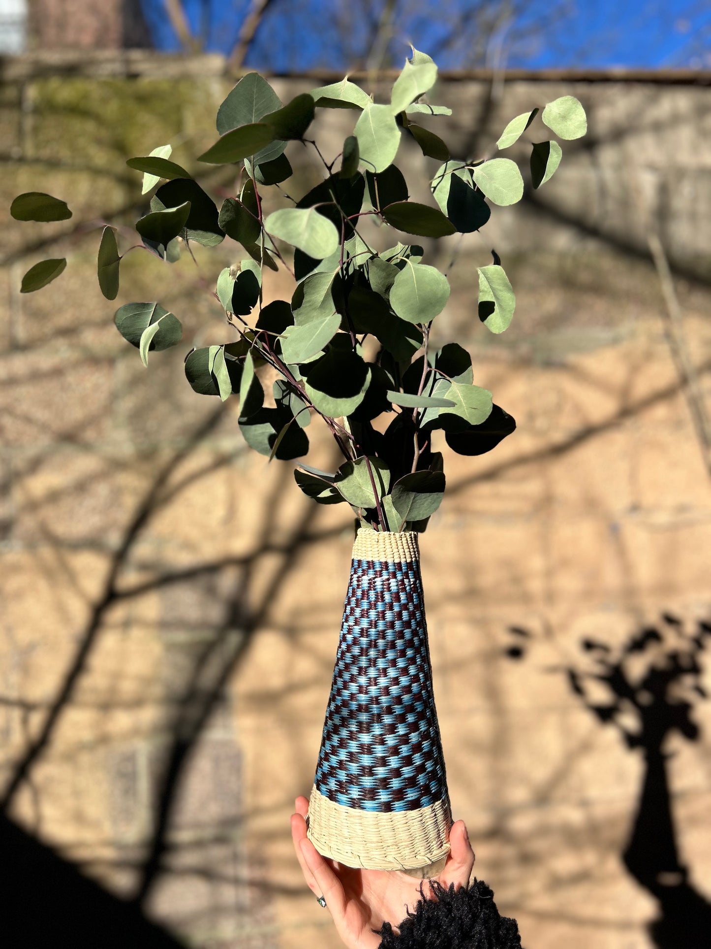 Checkered Straw Vase - blue/brown