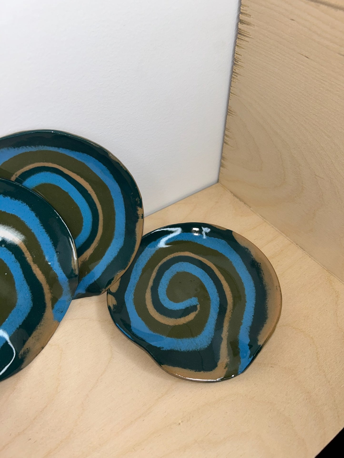 Nerikomi Porcelain Spoon Rest - Spiral