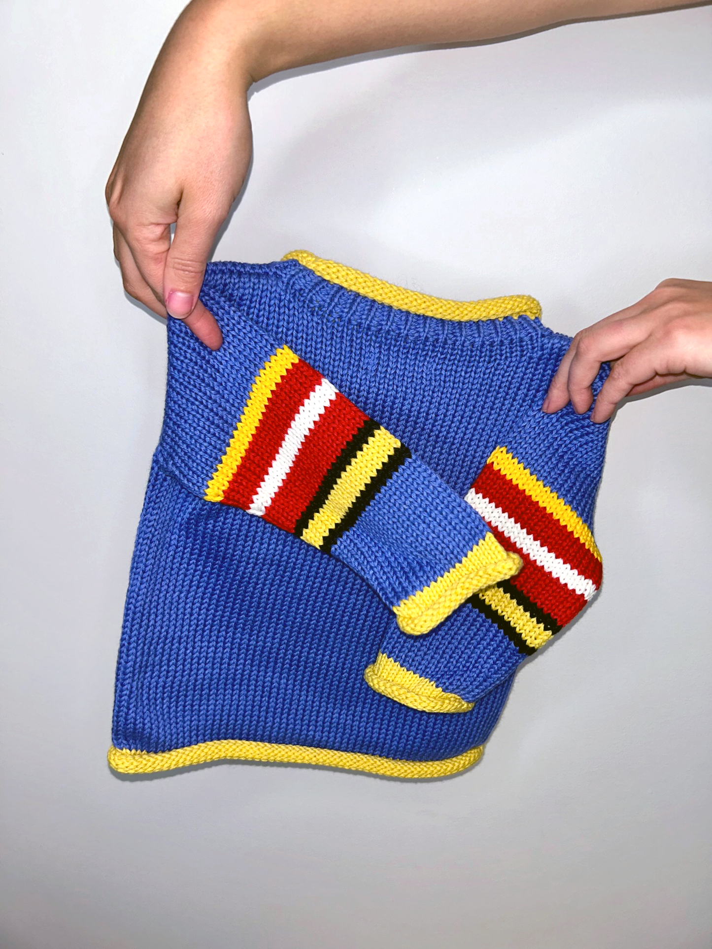 Firetruck! Sweater with yellow collar - 12M