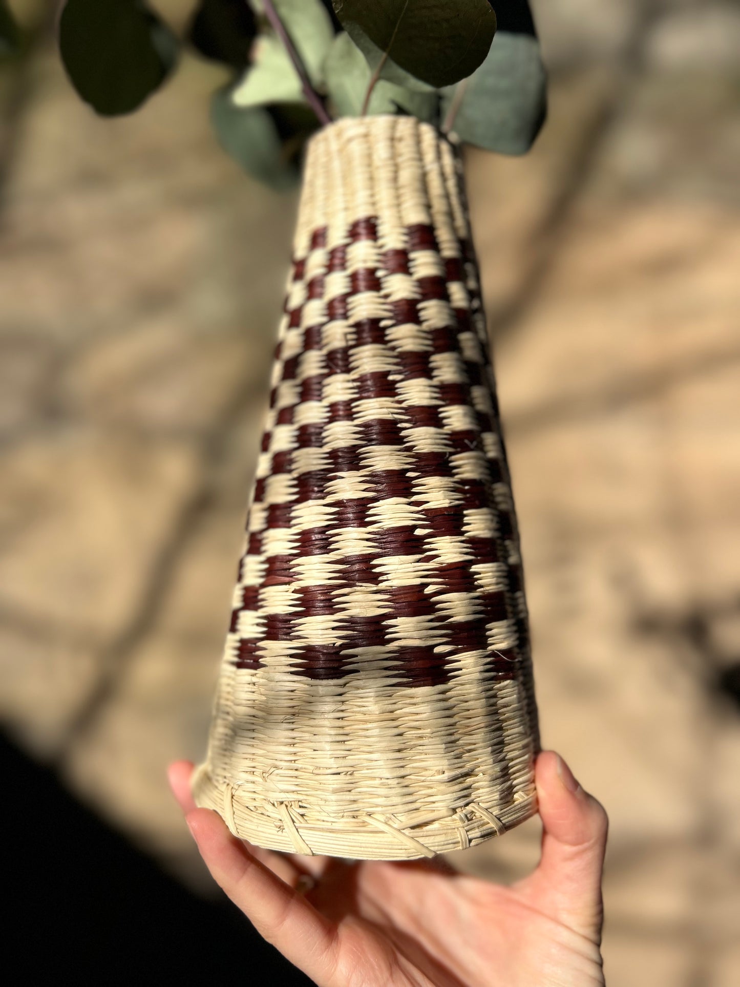 Checkered Straw Vase - brown/natural